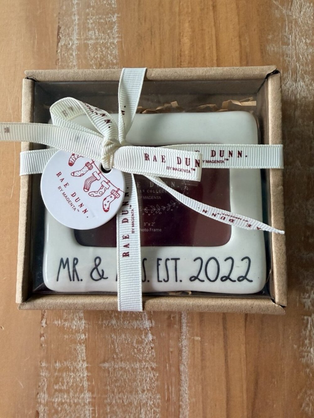 NWT 2022 Rae Dunn Brand Mr. & Mrs. Est Ceramic Photo Frame Newlyweds 3” X 2”